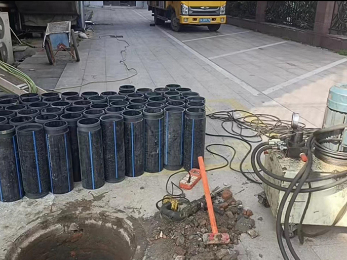 昌化镇PE置换管厂家 DN315置换管 非开挖管短管置换